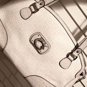 NWOT Guess Handbag 👜